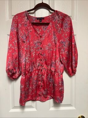 Banana Republic Coral Pink Floral Button-Up Blouse